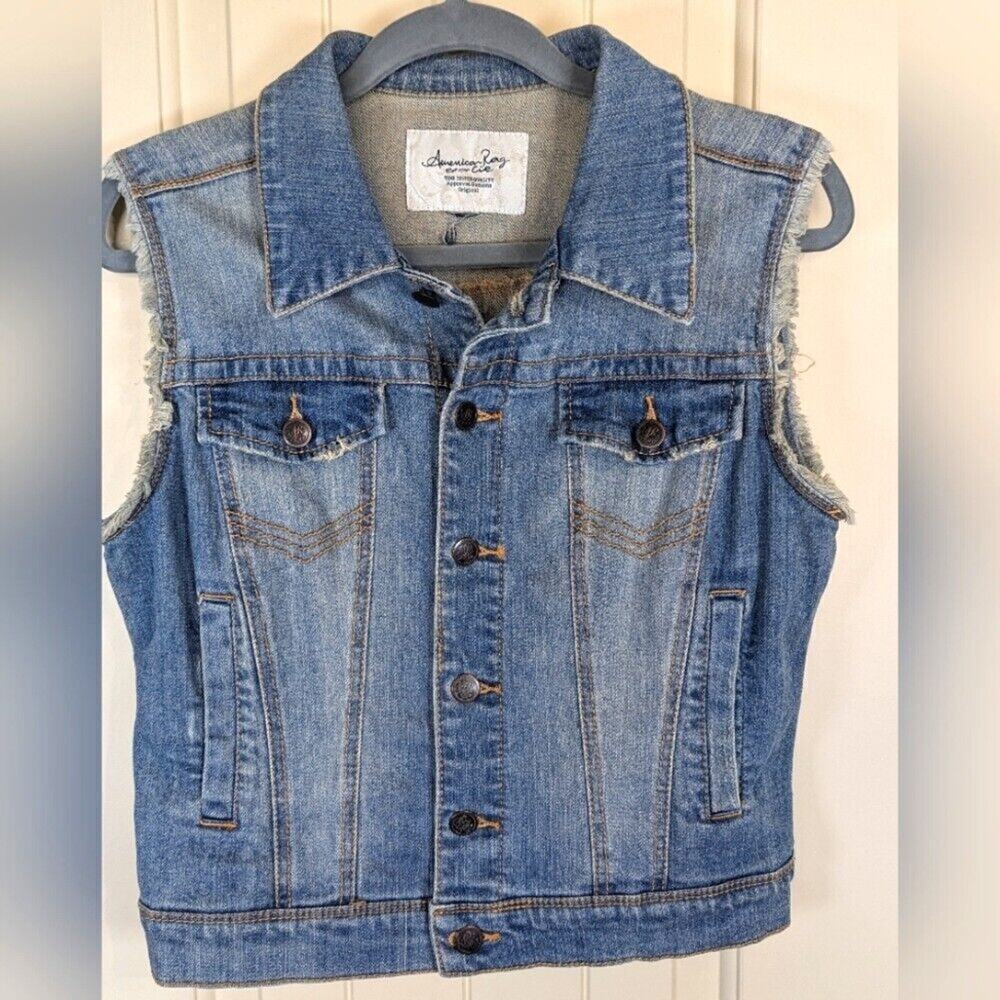 American Rag Jean Vest Medium Wash Frayed Arms Denim Vest Western Medium